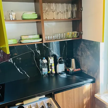 아파트 Brivibas - Wave, Free Privat Parking, Free Wifi, Self Check-in 리가