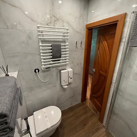 Brivibas - Wave, Free Private Parking, Free Wifi, Self Check-in Riga