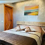 Brivibas - Wave, Free Privat Parking, Free Wifi, Self Check-in *